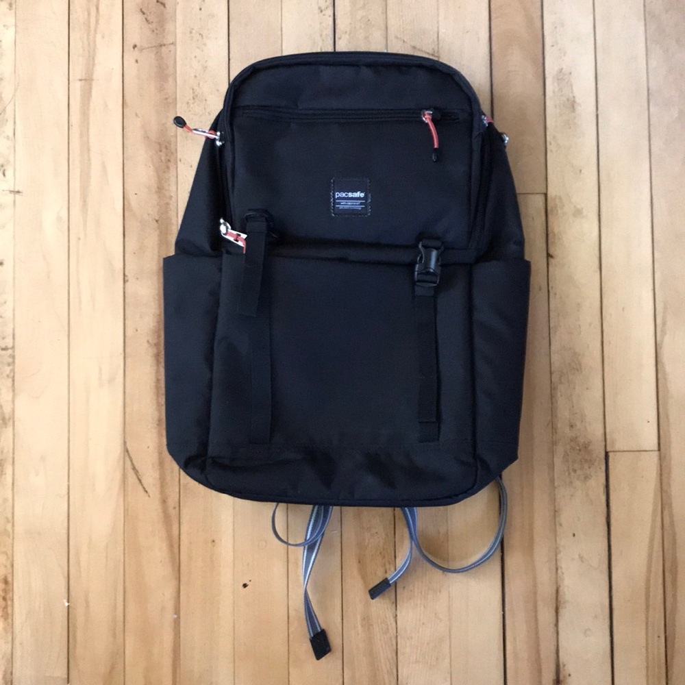 PacSafe Slingsafe Lx500 anti-theft backpack